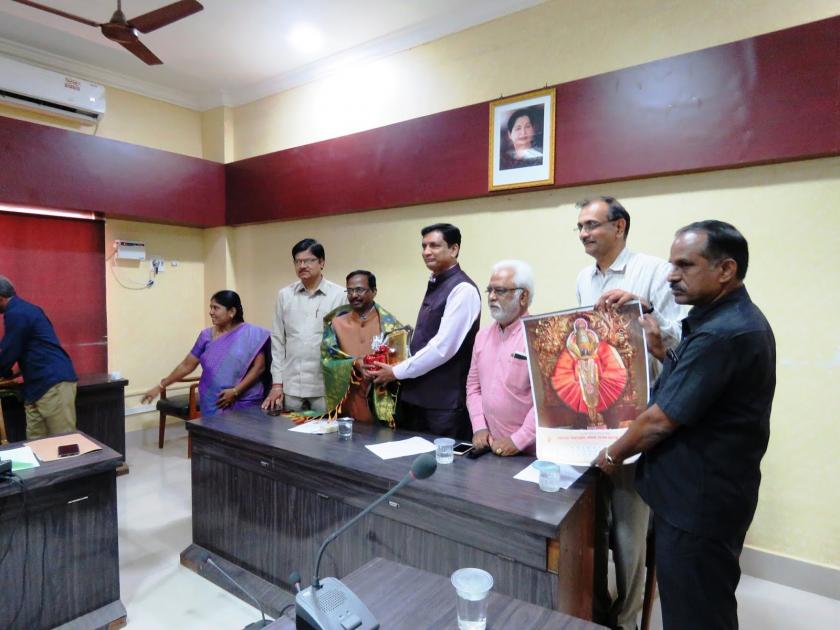 The Vice Chancellor gave a speech to Thanjavur University, to study Thanjavati Marathi language | कुलगुरूंनी दिली तंजावर विद्यापीठाला भेट, तंजावरी मराठी भाषेचा होणार अभ्यास