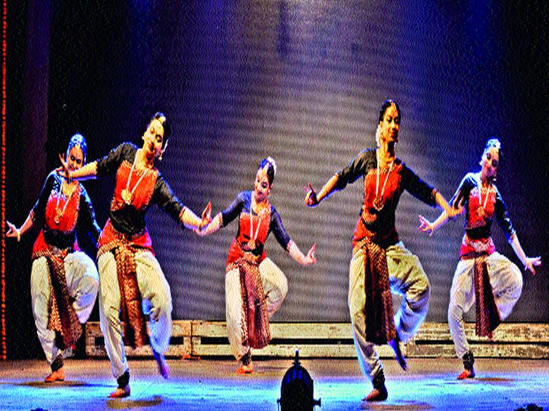 Bharatnatyam won the dance-dance industry by celebrating dance festival of 'Jai Ganesh' | भरतनाट्यम नृत्याविष्काराने जिंकली मने उत्सव नृत्यसाधनेचा : ‘जय गणेश’मधून प्राणिप्रेमाचा दिला संदेश