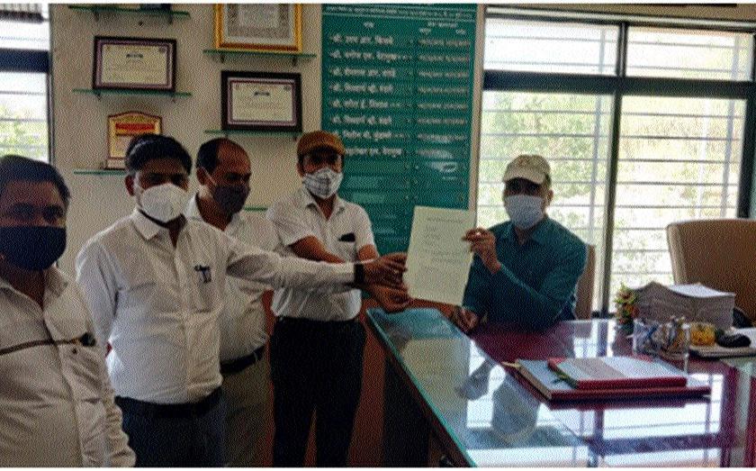 Demand for medicines and machinery at Kovid Center, Chandwad | चांदवडच्या कोविडसेंटरमध्ये औषधे व यंत्रसाम्रुगी द्यावी मागणी