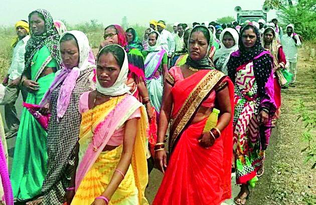 Sonpur to Chandrapur Padyatra of Ambuja project affected | अंबुजा प्रकल्पग्रस्तांची सोनापूर ते चंद्रपूर पदयात्रा