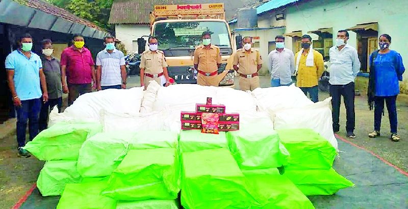 Fragrant tobacco worth Rs 26 lakh seized in Chandrapur | चंद्रपुरात २६ लाखांचा सुगंधित तंबाखू जप्त