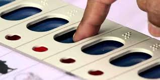 Register for Voter List: Collector Daulat Desai | मतदार यादीसाठी नावनोंदणी करा : जिल्हाधिकारी दौलत देसाई