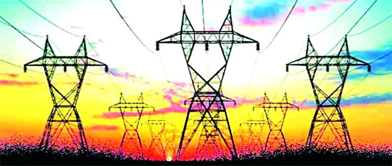 Demand for electricity in the city decreased by 40 percent | शहरात ४० टक्क्यांनी घटली विजेची मागणी
