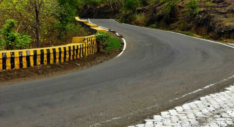 The conditions for roads in Gadchiroli loosened | गडचिरोलीत रस्त्यांसाठी अटी होणार शिथिल
