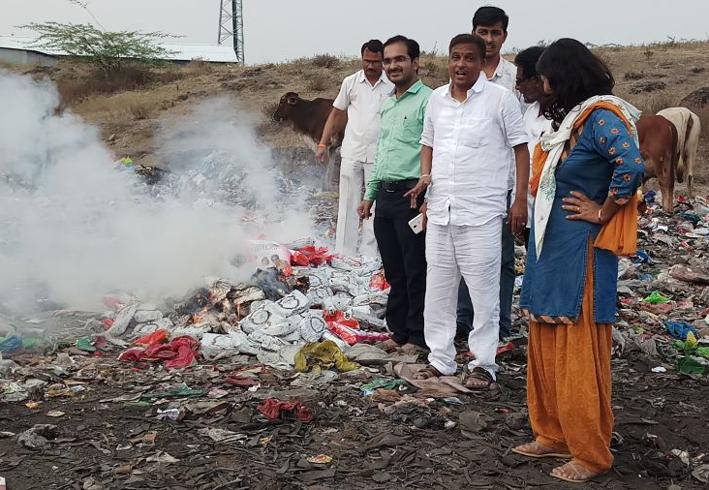 Gutkha destroyed in Beed | बीडमध्ये ९१ हजारांचा गुटखा नष्ट