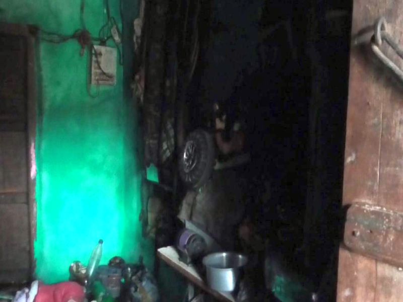 Gas leakage in Dhule, luckily, survived | धुळ्यात गॅसचा भडका, सुदैवाने जिवीतहानी टळली