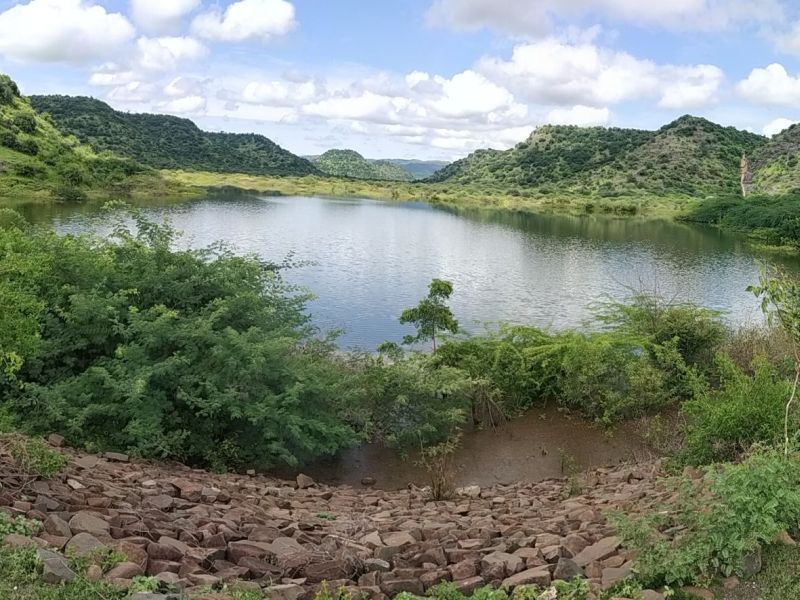 After 40 years of waiting, the dam near Kayan was filled | ४० वर्षाच्या प्रतिक्षेनंतर कायनकडा धरण भरले
