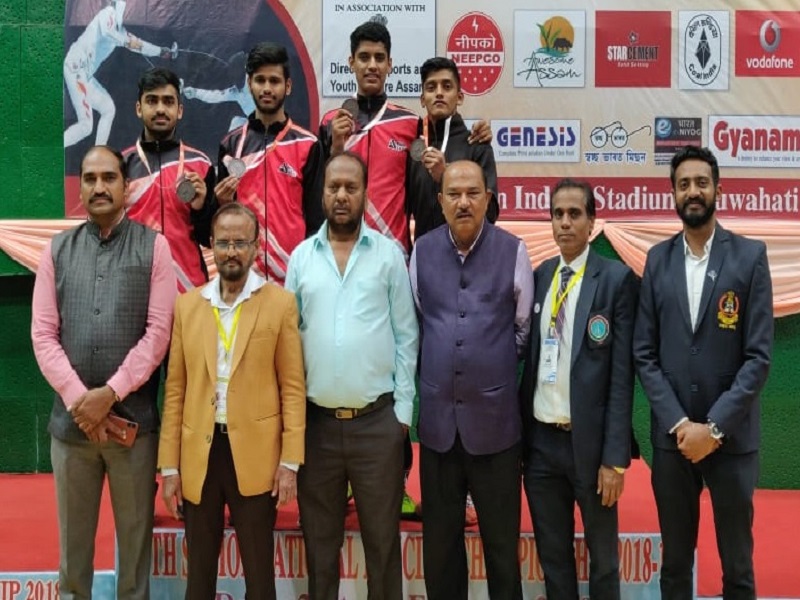 Durgesh of Aurangabad, Tusharala Bronze in National Senior Firing Championship | राष्ट्रीय वरिष्ठ तलवारबाजी स्पर्धेत औरंगाबादच्या दुर्गेश, तुषारला कास्य