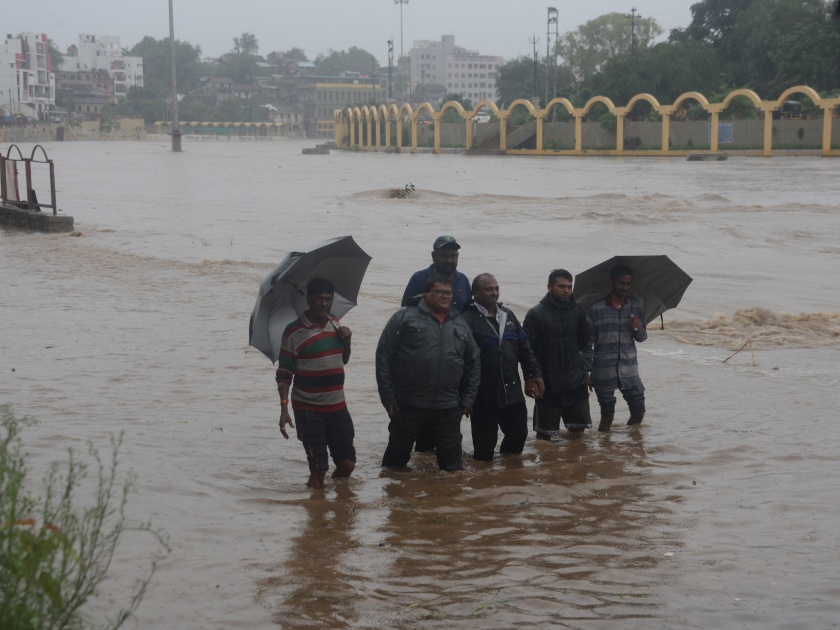 nashik,district,570mm,in,24,hours,raiin | नाशिक जिल्ह्यात चोवीस तासांत ५७० मि.मी. पाऊस