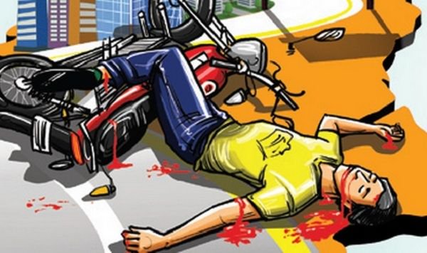 nashik,k,k,wagh,two,students,accident,death | नाशिक - दिंडोरी रस्त्यावर दुचाकी अपघातात वाघ महाविद्यालयातील दोन विद्यार्थी ठार