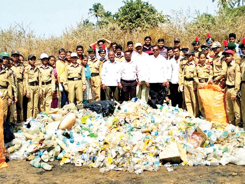 Sindhudurg: NCC's Platinum-free Killa Campaign, Malvan Municipal Corporation took the initiative | सिंधुदुर्ग : एनसीसीचे प्लास्टिकमुक्त किल्ला अभियान, मालवण पालिकेने घेतला पुढाकार