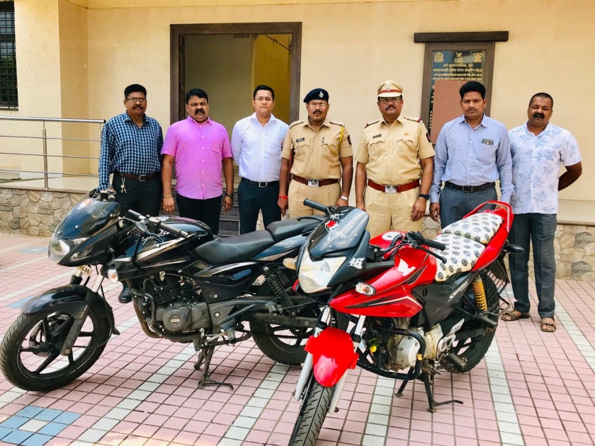 Accused of byke theft arrested by Thane Police | मोबाइलसह मोटारसायकलची चोरी करणा-या अट्टल चोरटयास अटक