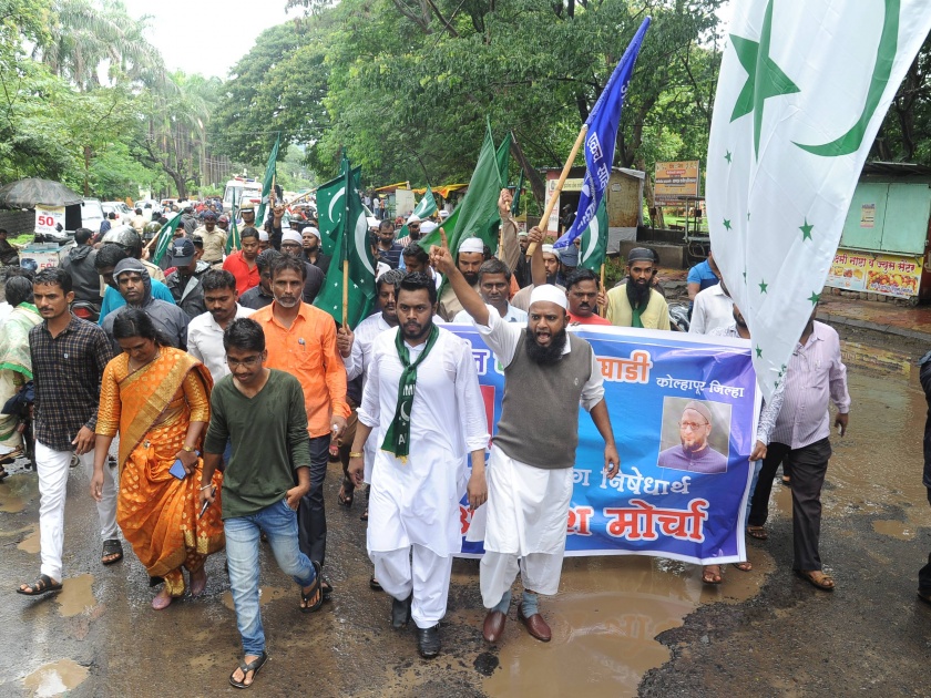Front of 'deprived' against Jharkhand mass raids | झारखंड येथील सामूहिक अत्याचाराच्या निषेधार्थ ‘वंचित’चा मोर्चा