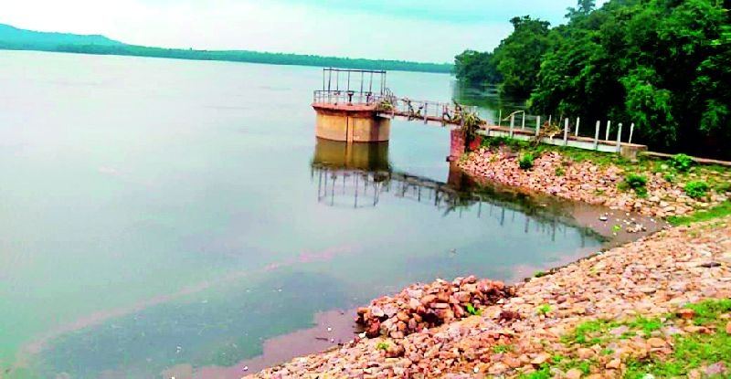 Now the fishing rights in Chandpur reservoir are free | आता चांदपूर जलाशयात मासेमारीचे अधिकार नि:शुल्क
