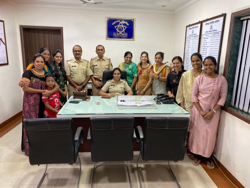  Women officers handled all the sources of Thane Nagar and Naupada Police Station on the occasion of Women's Day. | महिला दिनानिमित्त ठाणे नगर आणि नौपाडा पोलीस ठाण्याची सर्व सूत्रे महिला अधिकाऱ्यांनी सांभाळली