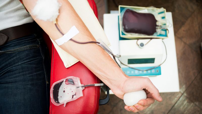 Donating blood? Keep Aadhar card along | रक्तदान करताय? सोबत आधार कार्ड ठेवा