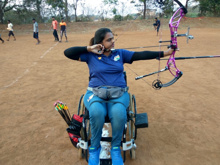 The goal of getting 'Gold' for the country: Mithali Gaikwad; Archery practice at Shivaji University | देशासाठी ‘गोल्ड’ मिळविण्याचेच ध्येय : मिताली गायकवाड; शिवाजी विद्यापीठात तिरंदाजीचा सराव