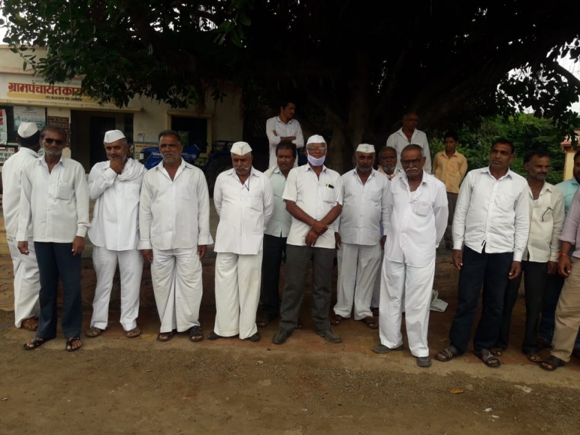 Bhadvan village strongly opposes Bhendi-Pimple 33 KV line | भेंडी-पिंपळे ३३ केव्ही लाईनला भादवण गावाचा तिव्र विरोध