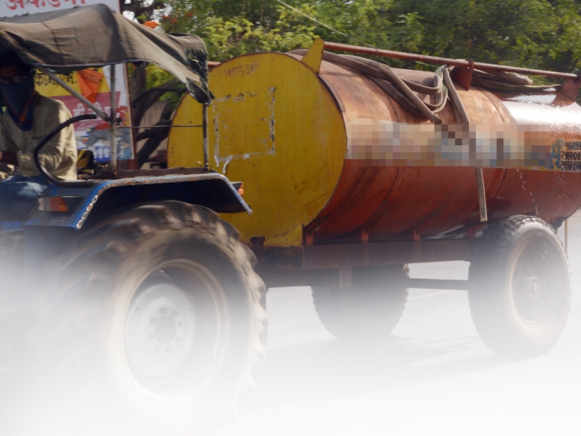 Three lakh people fulfill thirst by the tanker | तीन लाख नागरिकांची तहान टँकरवर