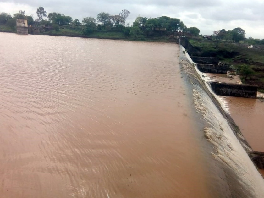 After Dhaman, the Jui Dam is overflow | धामणानंतर जुई धरण भरले तुडुंब