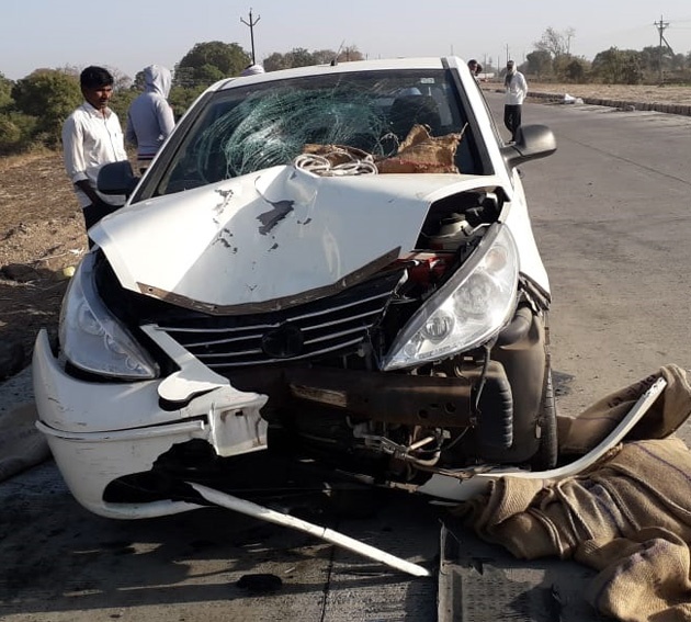 Accident on Partur- Watur road | परतूर-वाटूर रोडवर अपघात