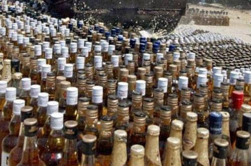 Nine lakh liquor seized in all | सव्वा नऊ लाखाची दारू जप्त