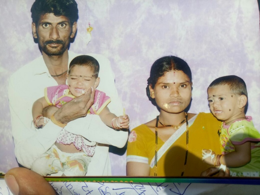 Sangli: Suicide in well-being with three daughters of marriage in Vajrachond | पतीसोबत झाला वाद, महिलेनं तीन मुलींसह विहिरीत उडी घेऊन केली आत्महत्या