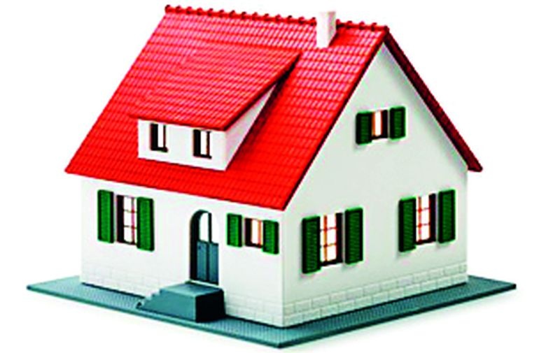 150 beneficiaries deprived of housing scheme | आवास योजनेपासून १५० लाभार्थी वंचित
