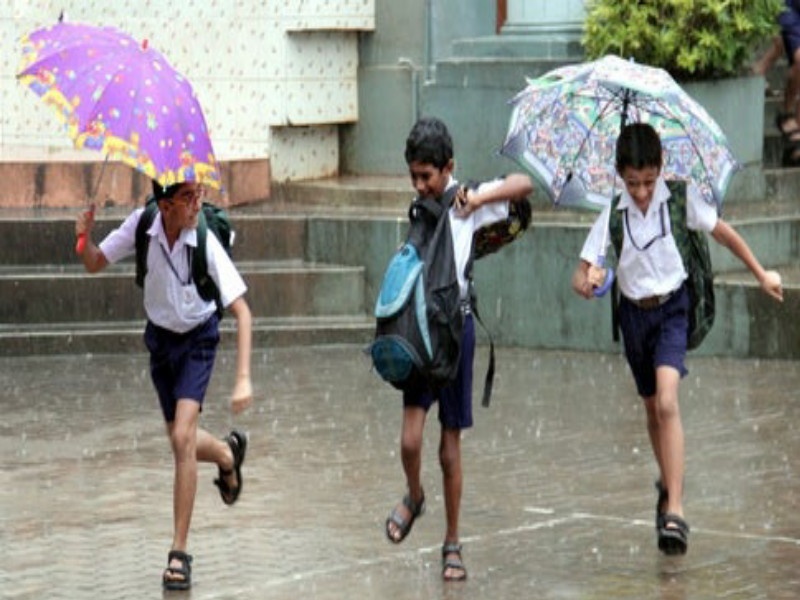 Holiday declared due to flood by collector for Pune and dIstrict schools | पुण्यातल्या शाळांना सलग दुसऱ्या दिवशी सुट्टी ; मंगळवारीही राहणार बंद 