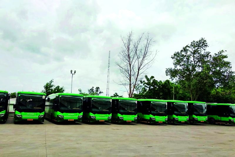 28 green buses in Nagpur are in dump, for five months | पाच महिन्यापासून नागपुरातील २८ ग्रीन बस धूळखात