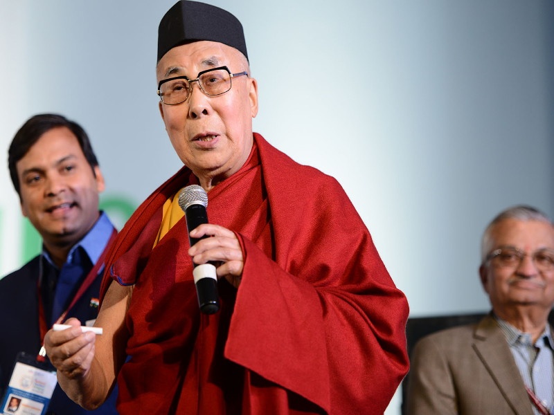 Extremist feelings of nationalism are dangerous : Inauguration of the National Teachers Congress by Dalai Lama in Pune | राष्ट्रवादाची अतिरेकी भावना घातक : दलाई लामा; ‘नॅशनल टीचर्स काँग्रेस’चे पुण्यात उद्घाटन