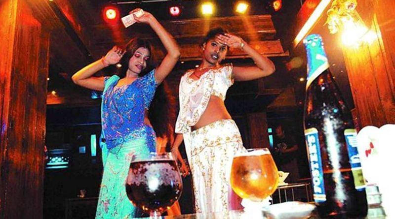 Dance bar in the name of 'Orchestra' in Nagpur | उपराजधानीत ‘ऑर्केस्ट्रा’च्या आड सुरू आहे ‘छम-छम’