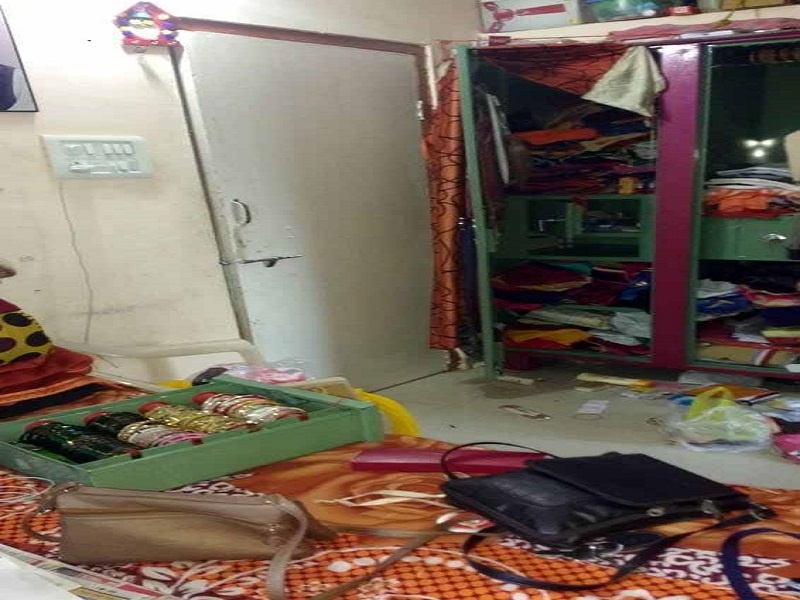  CIDKOTS broke into the house of a teacher all day long | सिडकोत भरदिवसा शिक्षकाचे घर फोडले