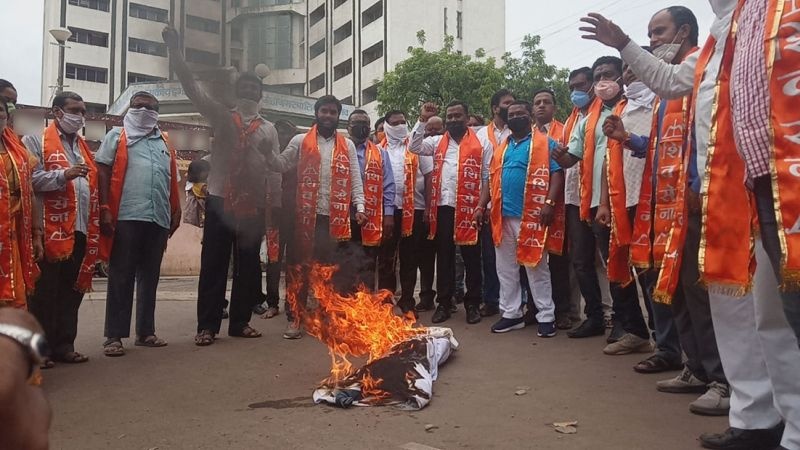 Protest against the BJP government in Karnataka by various organizations | कर्नाटकमधील भाजप सरकारचा विविध संघटनांतर्फे निषेध