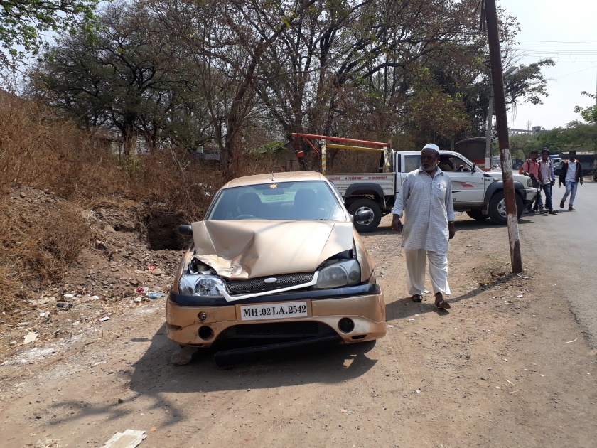 A car driver was running in Satara, a seriously injured; Povinacas thundered in the afternoon | साताऱ्यांत कार विनाचालक धावली,  एक गंभीर जखमी ; पोवईनाक्यावर भर दुपारी थरार