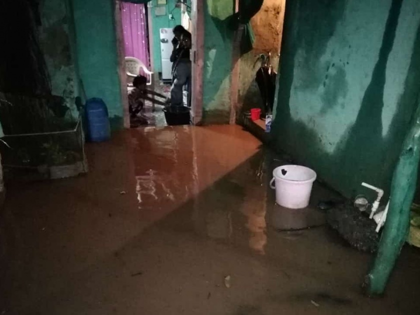 Half an hour of rainfall in Amalner taluka | अमळनेर तालुक्यात दीड तास अतिवृष्टी