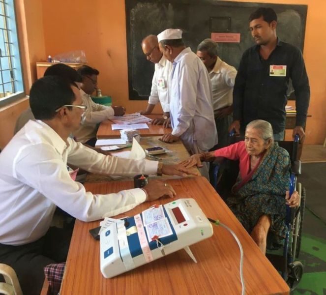 Lok Sabha Election 2019; Yavatmal-Washim constituency has an average voter turnout of 62 percent | Lok Sabha Election 2019; यवतमाळ-वाशिम मतदारसंघात सरासरी ६२ टक्के मतदान