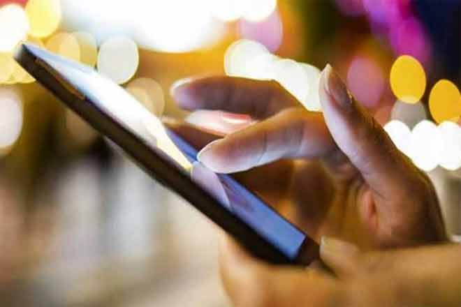 Be careful! The mobile app is being used for fraud | सावधान! फसवणुकीसाठी होतोय मोबाइल अॅपचा वापर