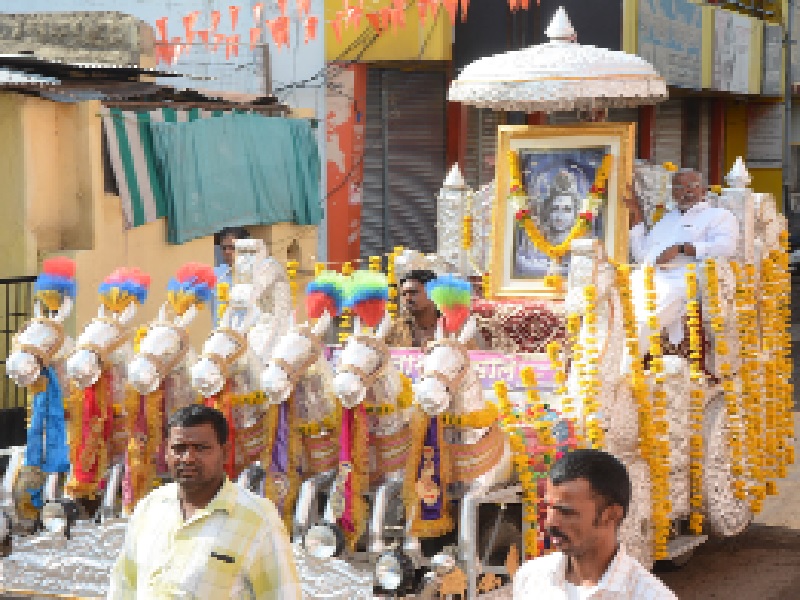 Celebrate Mahesh Navami in Jalna in Jalgaon | जालन्यात महेश नवमी उत्साहात साजरी