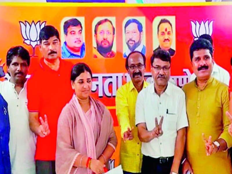 Maharashtra Election 2019 : Finally, Pune city RPI will be active in campaigning of bjp | Maharashtra Election 2019 : अखेर भाजपने केले राजी , पुणे शहर रिपाइं होणार प्रचारात सक्रिय 