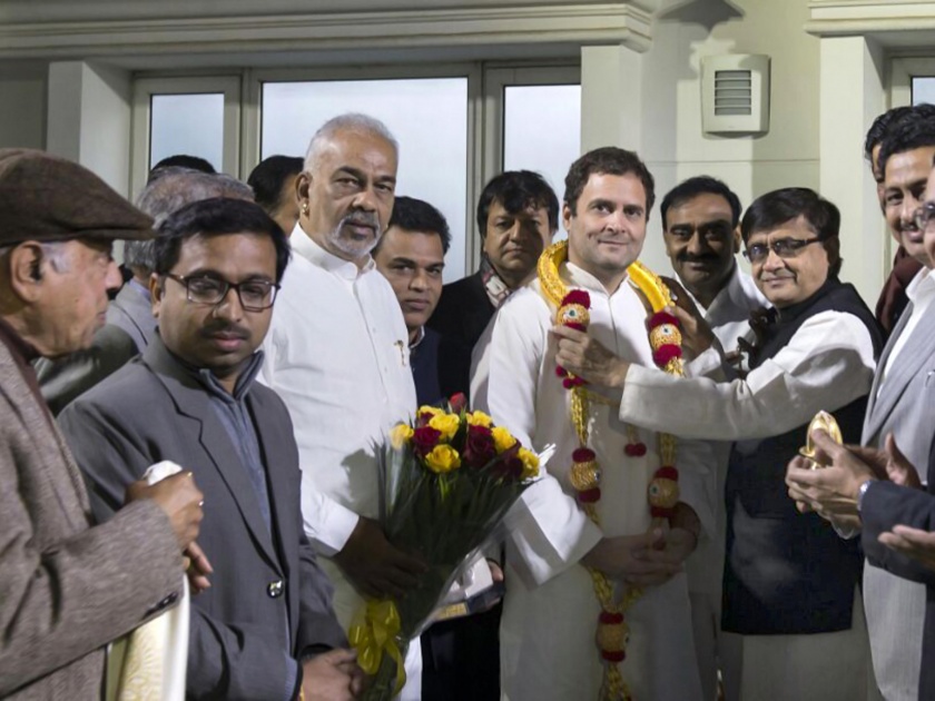 Sangli: Invitation to Rahul Gandhi for MahaMastakabhishek, Samiti took the meeting in Delhi: Guwahati to attend the ceremony | सांगली : बाहुबली महामस्तकाभिषेकसाठी राहूल गांधी यांना निमंत्रण, दिल्लीत समितीने घेतली भेट : सोहळ्याला उपस्थित राहण्याची ग्वाही
