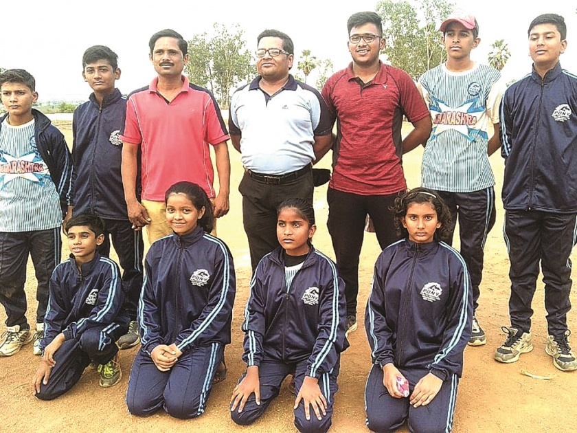Eight players from Akola in Maharashtra Softball team | महाराष्ट्र सॉफ्टबॉल संघात अकोल्याचे आठ खेळाडू