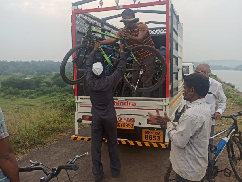 Hit cyclists on Gangapur dam wall! | गंगापूर धरणाच्या भिंतीवर सायकलिंग करणाऱ्यांना दणका!