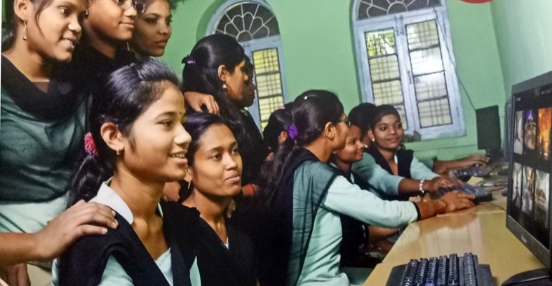 Increasing trend of girls to ITI | आयटीआय क्षेत्राकडे मुलींचा वाढता कल