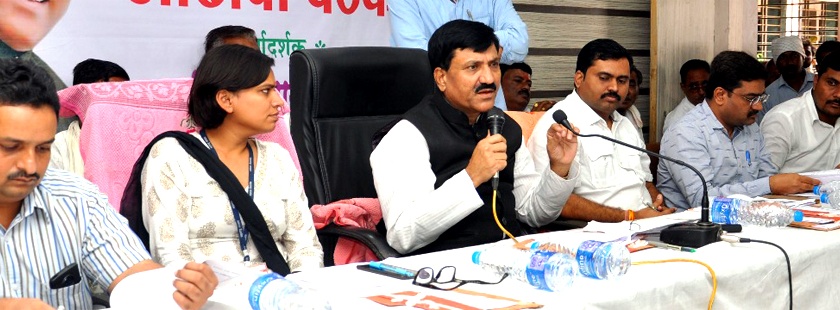 11 points programme will be effectively implemented | ११ कलमी कार्यक्रम प्रभावीपणे राबवा- लोणीकर