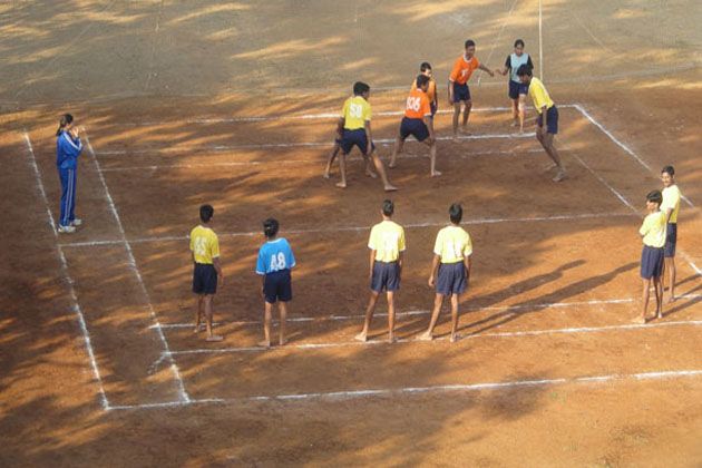  Sports training camp started in Gulalwadi | क्रीडा प्रशिक्षण शिबीरास गुलालवाडीत प्रारंभ