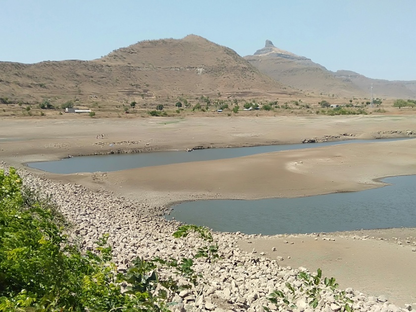 Water shortage in Kharde area | खर्डे परिसरात पाणीटंचाई