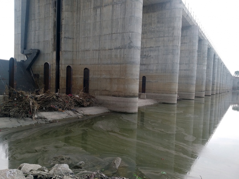 Parbhani: This time the water in the dam is free | परभणी : यंदाही बंधाऱ्यातील पाण्याला मोकळी वाट