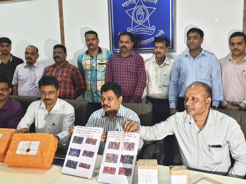 Three persons arrested for smuggling of charas in Thane, Mumbai area: Four kg charas seized | ठाणे, मुंबई परिसरात चरसची तस्करी करणाऱ्या तिघांना अटक: चार किलो चरस जप्त