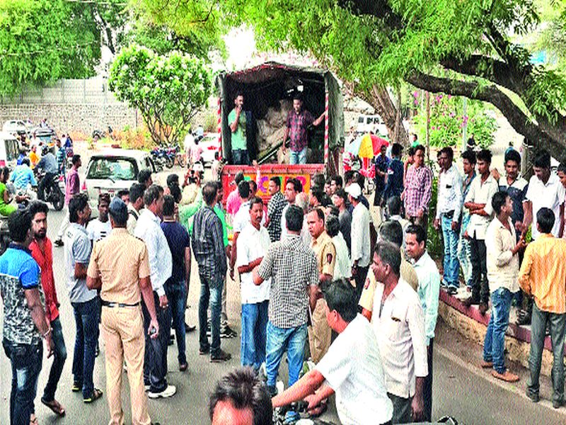 34 lakhs of ganja seized in Tapovan area | तपोवन परिसरात  ३४ लाखांचा गांजा जप्त